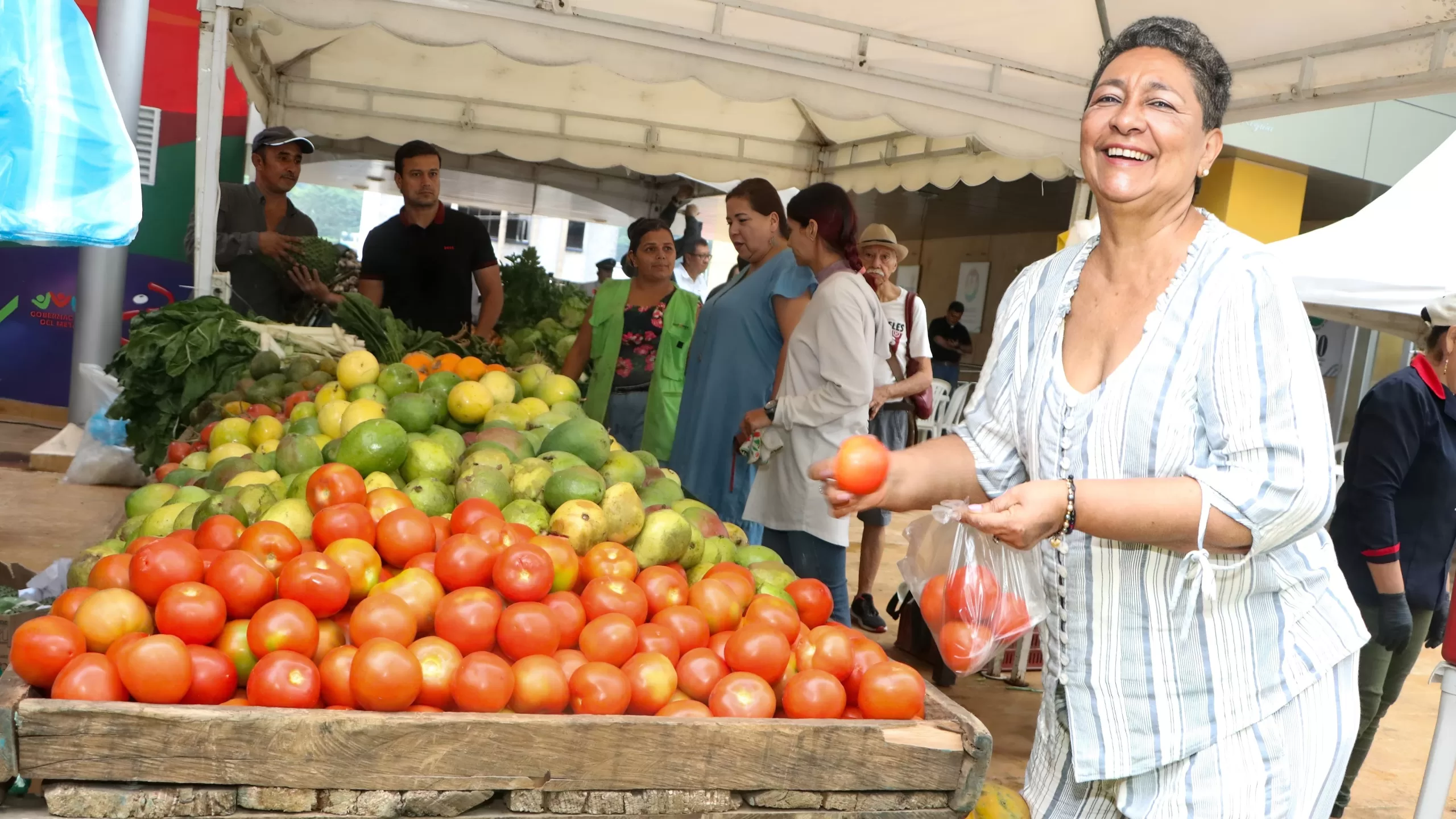El Mercado Campesino Mujer Rural y Emprendedoras del Meta y las acciones de la Gobernación del Meta