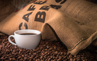 Colombia proyecta cosecha cafetera récord de 15 millones de sacos en 2025